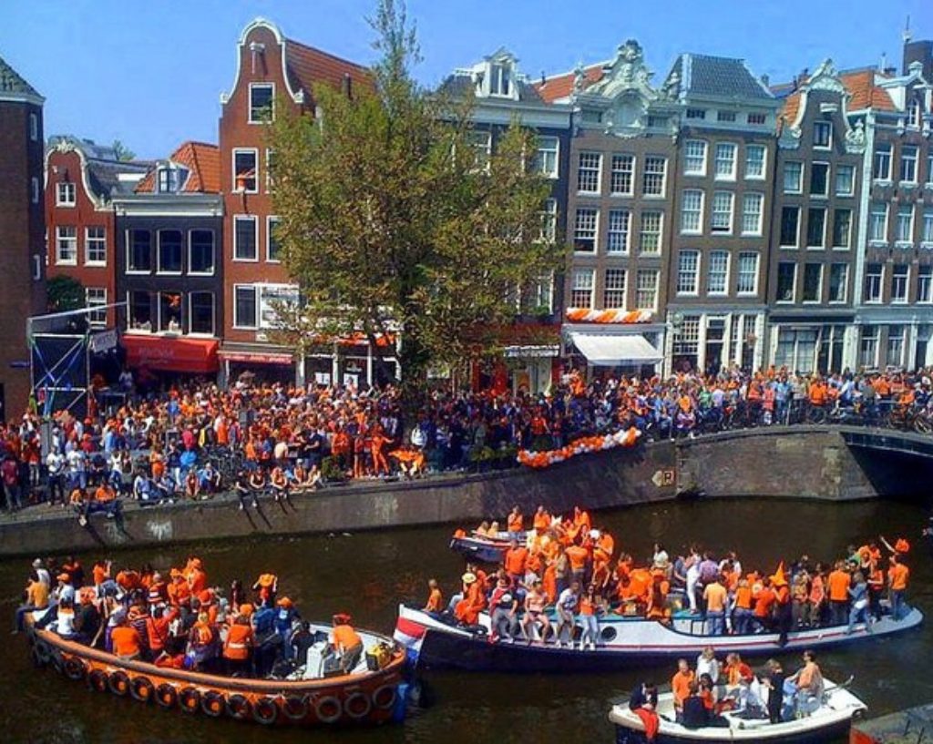 Boat parade Kingsday