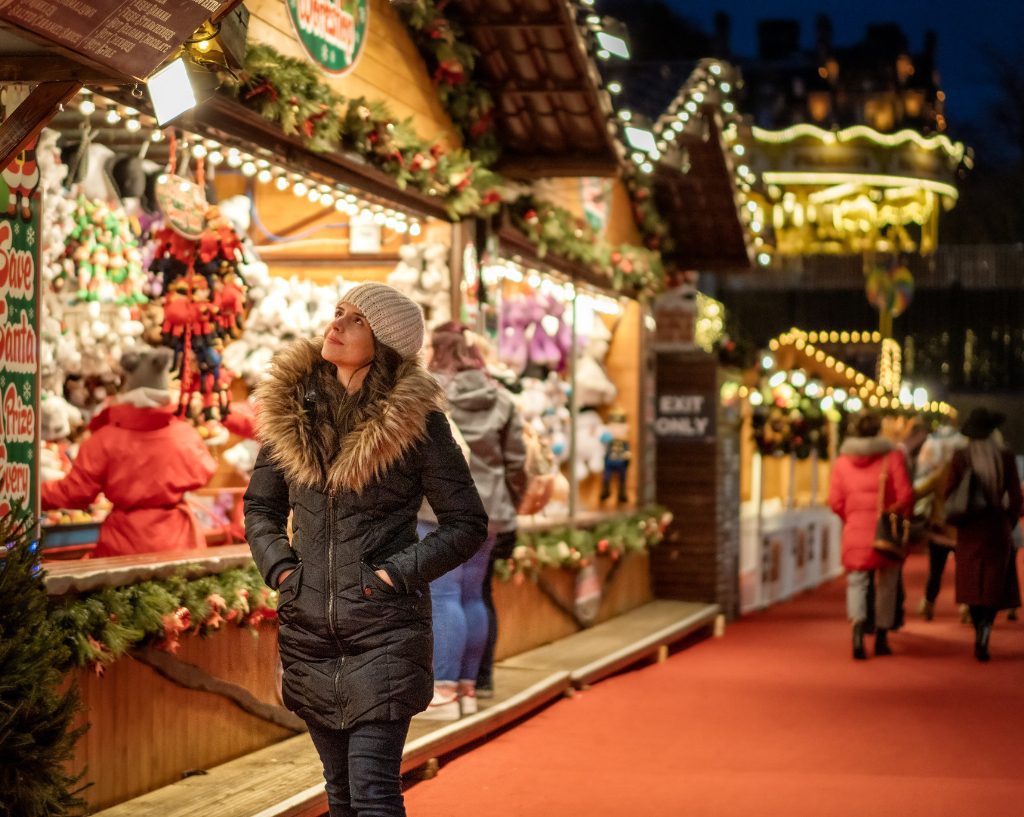 Browsing Christmas market's stalls